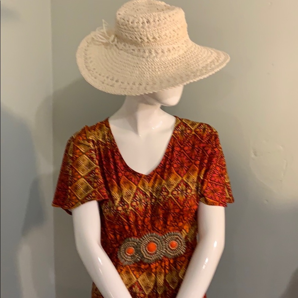 Dress for the pool 😎 orange and yellow